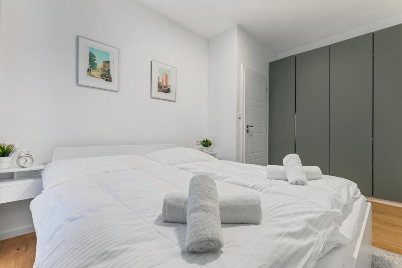 Bratislava Touch 2 Bedroom Apt Екстериор снимка